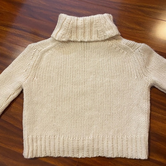 J.Crew Ivory Turtleneck Sweater Soft Wool/acrylic/Alpaca. - Picture 12 of 12
